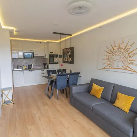 アパート Ct-gold Penthouse Amatera Privater Seezugang Hallenbad, Skiarena Gerlitzen ボーデンスドルフ