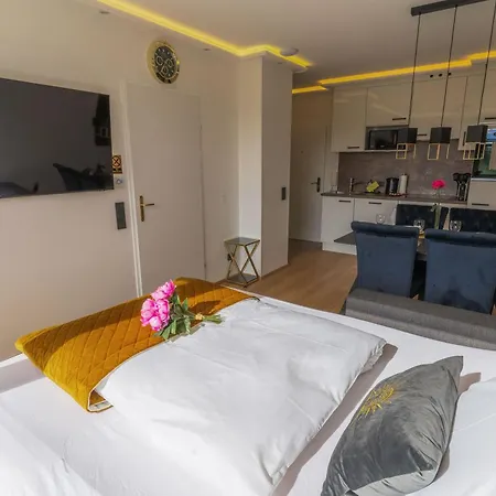 Ct-gold Penthouse Amatera Privater Seezugang Hallenbad, Skiarena Gerlitzen アパート
